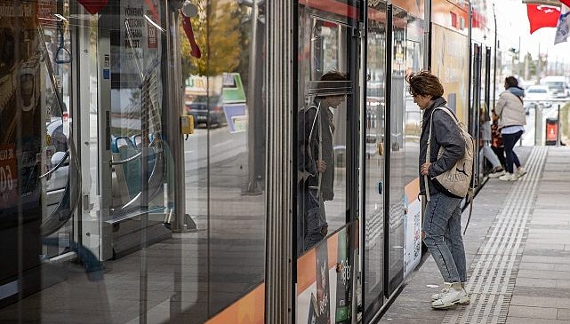 Konak Tramvayı’nda arıza nedeniyle geçici düzenleme